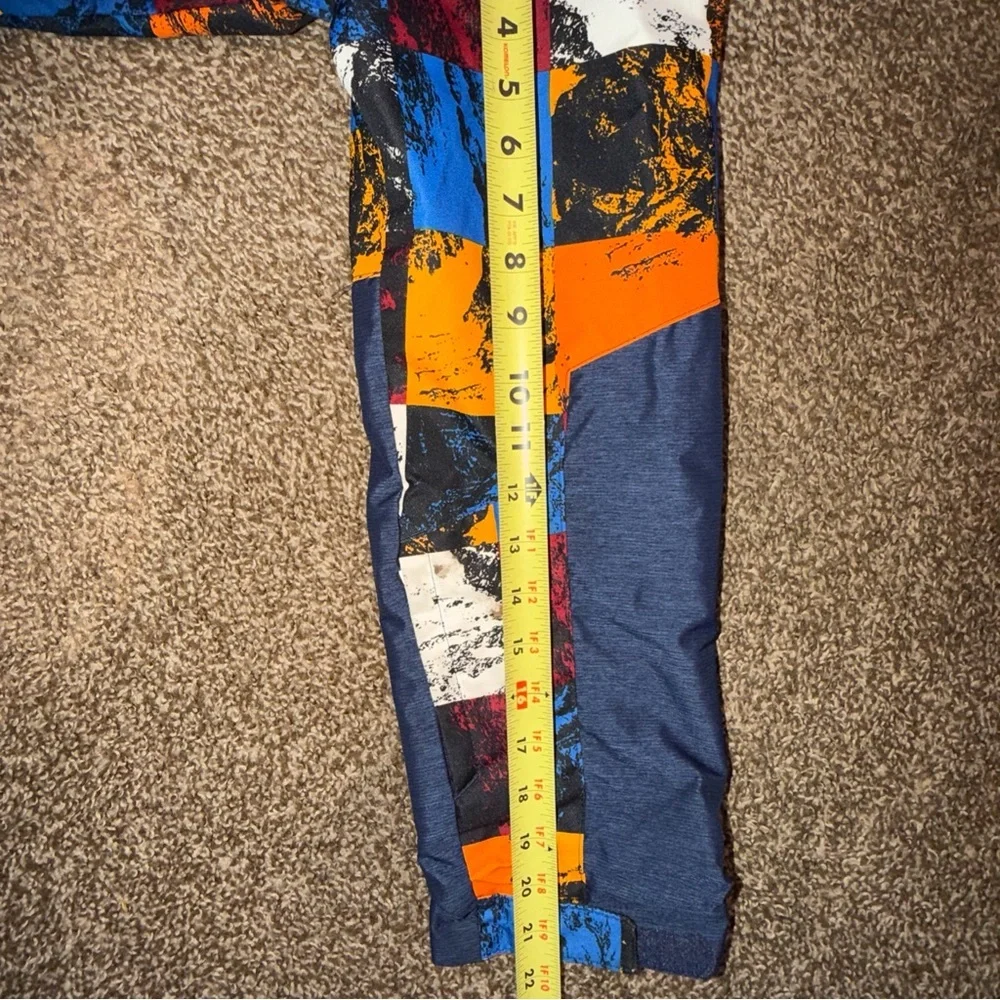 Columbia Omni-Heat Reversible
Jacket for Kids, Size L - Picture 7 of 14